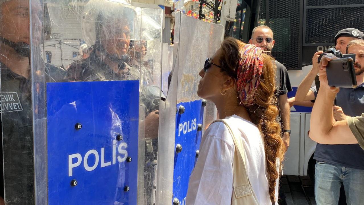 Cumartesi İnsanları’ndan Besna Tosun, 15.07.2023. (Fotoğraf: Eylem Nazlıer)