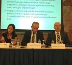 tesev-yargı-raporu-toplantı